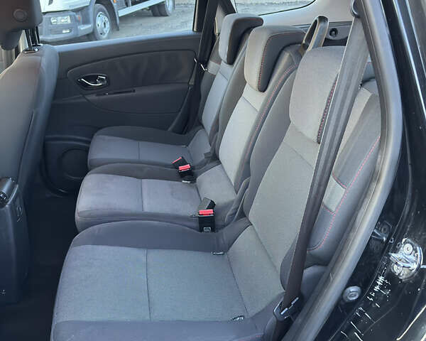 Черный Рено Гранд Сценик, объемом двигателя 1.6 л и пробегом 252 тыс. км за 9250 $, фото 37 на Automoto.ua