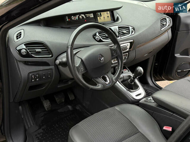Рено Гранд Сценик 2013 в Житомире на Automoto.ua Черный Рено Гранд Сценик, объемом двигателя 1.6 л и пробегом 249 тыс. км за 9200 $, фото 17 на Automoto.ua