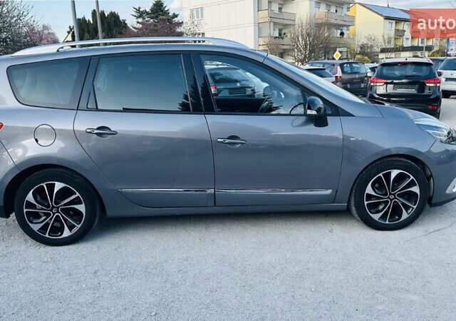 Черный Рено Гранд Сценик, объемом двигателя 1.6 л и пробегом 252 тыс. км за 9250 $, фото 7 на Automoto.ua