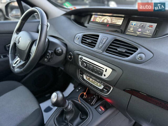 Чорний Рено Гранд Сценік, об'ємом двигуна 1.2 л та пробігом 200 тис. км за 7250 $, фото 28 на Automoto.ua