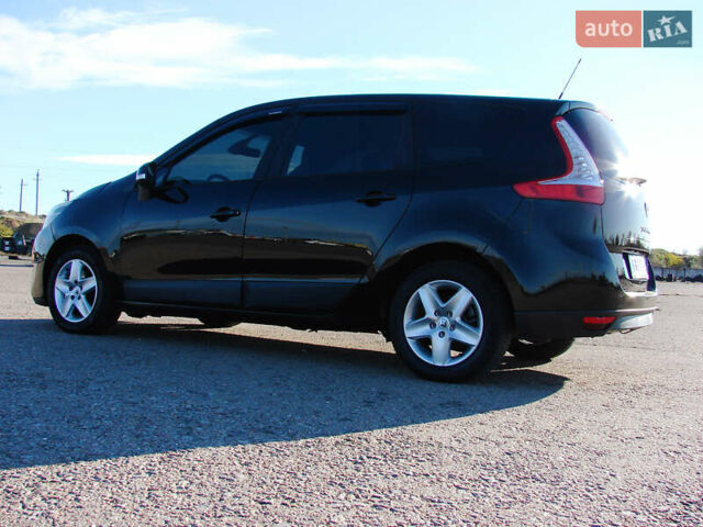 Черный Рено Гранд Сценик, объемом двигателя 1.5 л и пробегом 216 тыс. км за 8900 $, фото 5 на Automoto.ua