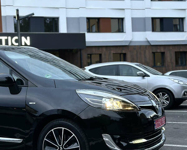 Черный Рено Гранд Сценик, объемом двигателя 1.6 л и пробегом 183 тыс. км за 10500 $, фото 6 на Automoto.ua