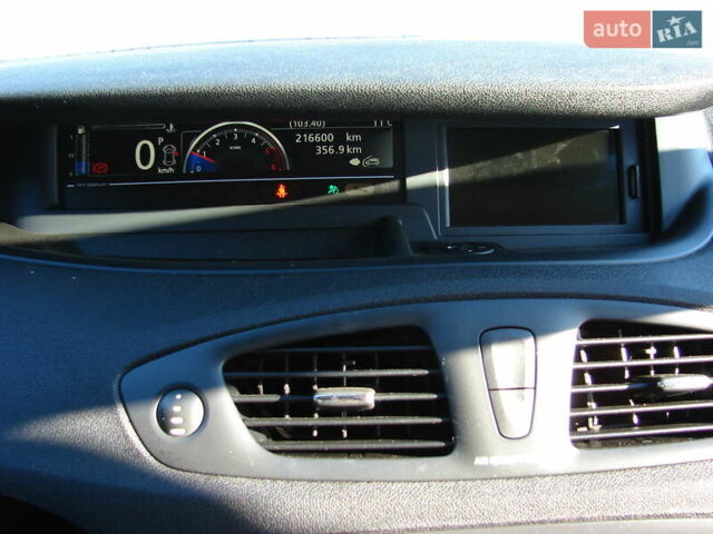 Черный Рено Гранд Сценик, объемом двигателя 1.5 л и пробегом 216 тыс. км за 8900 $, фото 17 на Automoto.ua