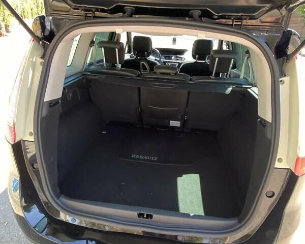 Черный Рено Гранд Сценик, объемом двигателя 1.6 л и пробегом 250 тыс. км за 10900 $, фото 27 на Automoto.ua