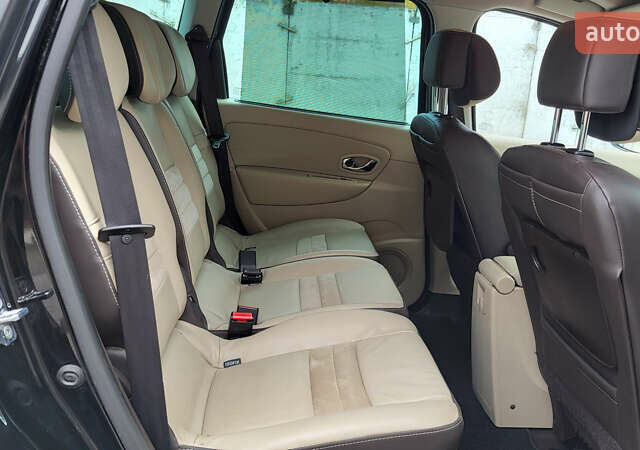 Рено Гранд Сценик 2013 в Стрые на Automoto.ua Черный Рено Гранд Сценик, объемом двигателя 1.6 л и пробегом 285 тыс. км за 9700 $, фото 82 на Automoto.ua