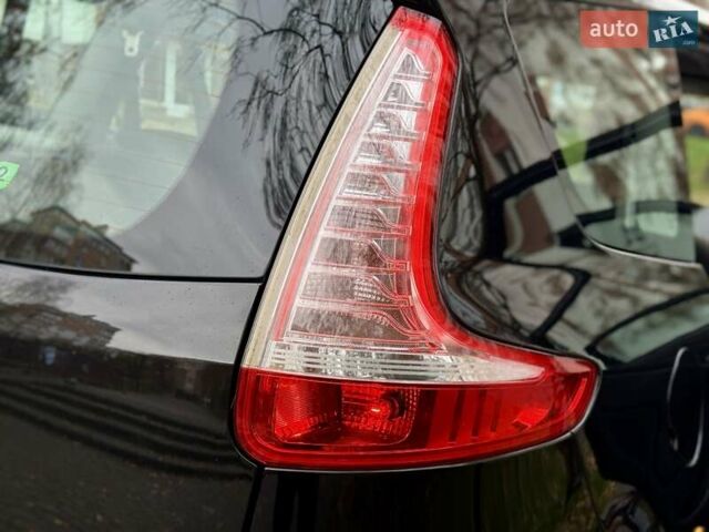 Черный Рено Гранд Сценик, объемом двигателя 1.6 л и пробегом 240 тыс. км за 7500 $, фото 52 на Automoto.ua