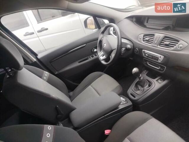 Чорний Рено Гранд Сценік, об'ємом двигуна 1.5 л та пробігом 215 тис. км за 7999 $, фото 3 на Automoto.ua