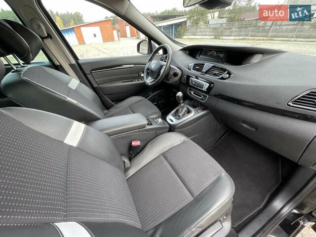 Чорний Рено Гранд Сценік, об'ємом двигуна 1.6 л та пробігом 239 тис. км за 10499 $, фото 51 на Automoto.ua