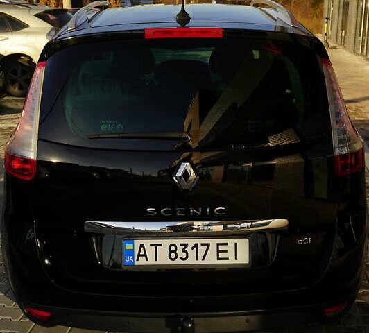 Черный Рено Гранд Сценик, объемом двигателя 1.6 л и пробегом 303 тыс. км за 10950 $, фото 3 на Automoto.ua