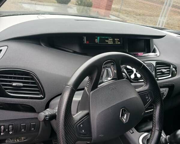 Черный Рено Гранд Сценик, объемом двигателя 1.5 л и пробегом 225 тыс. км за 10200 $, фото 7 на Automoto.ua