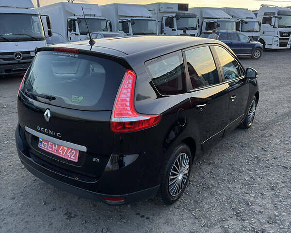 Черный Рено Гранд Сценик, объемом двигателя 1.6 л и пробегом 252 тыс. км за 9250 $, фото 17 на Automoto.ua