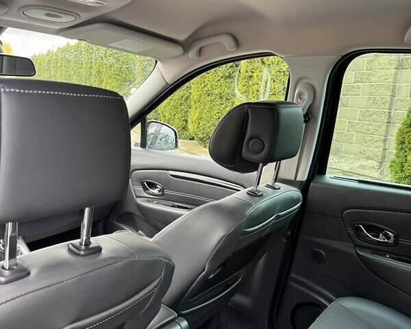 Рено Гранд Сценик 2013 в Луцке на Automoto.ua Черный Рено Гранд Сценик, объемом двигателя 1.6 л и пробегом 175 тыс. км за 11900 $, фото 46 на Automoto.ua