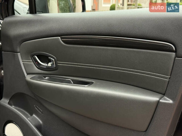 Черный Рено Гранд Сценик, объемом двигателя 1.5 л и пробегом 224 тыс. км за 11400 $, фото 108 на Automoto.ua