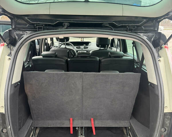 Чорний Рено Гранд Сценік, об'ємом двигуна 1.5 л та пробігом 223 тис. км за 8400 $, фото 25 на Automoto.ua