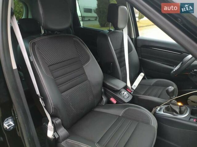 Черный Рено Гранд Сценик, объемом двигателя 1.6 л и пробегом 202 тыс. км за 9999 $, фото 33 на Automoto.ua