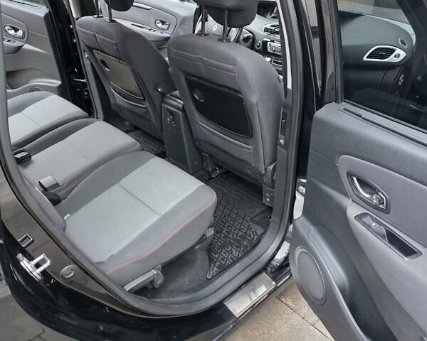 Черный Рено Гранд Сценик, объемом двигателя 1.46 л и пробегом 239 тыс. км за 8700 $, фото 22 на Automoto.ua