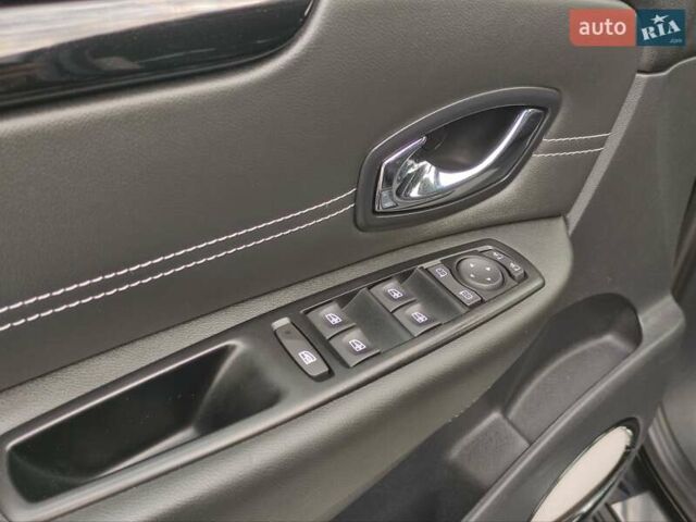 Черный Рено Гранд Сценик, объемом двигателя 2 л и пробегом 229 тыс. км за 11899 $, фото 19 на Automoto.ua