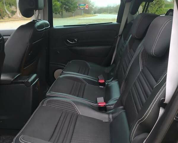 Черный Рено Гранд Сценик, объемом двигателя 1.6 л и пробегом 202 тыс. км за 9999 $, фото 21 на Automoto.ua