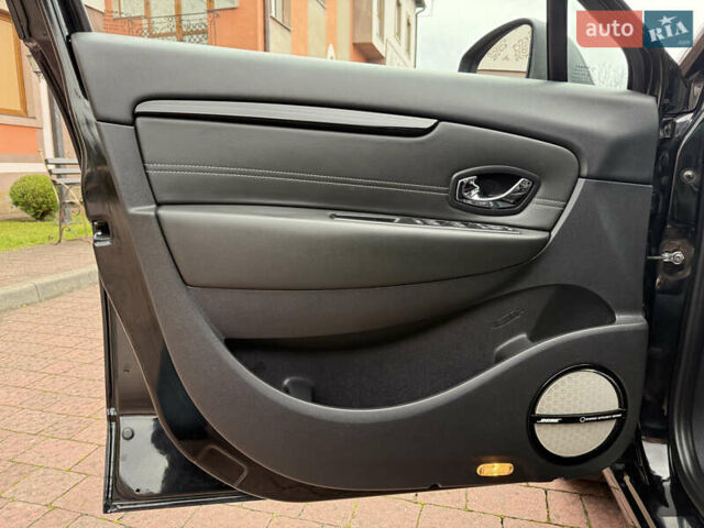 Черный Рено Гранд Сценик, объемом двигателя 1.5 л и пробегом 224 тыс. км за 11400 $, фото 81 на Automoto.ua