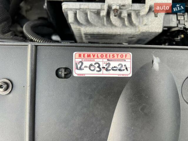 Чорний Рено Гранд Сценік, об'ємом двигуна 1.5 л та пробігом 225 тис. км за 10799 $, фото 75 на Automoto.ua