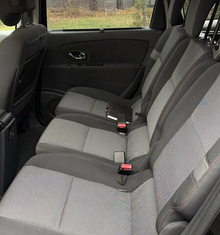 Черный Рено Гранд Сценик, объемом двигателя 1.46 л и пробегом 218 тыс. км за 11700 $, фото 17 на Automoto.ua