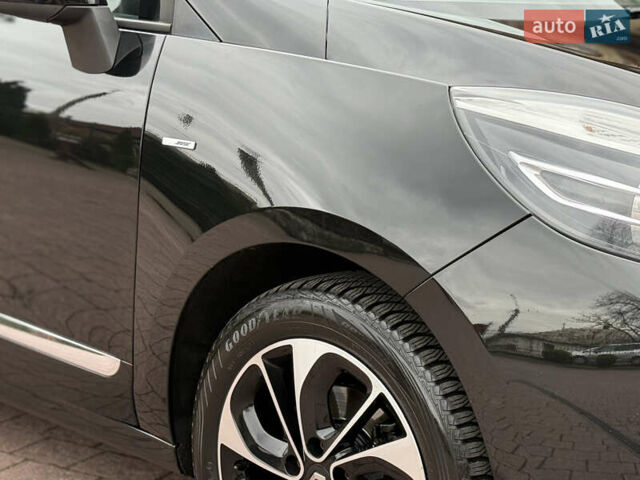 Черный Рено Гранд Сценик, объемом двигателя 1.5 л и пробегом 224 тыс. км за 11400 $, фото 26 на Automoto.ua