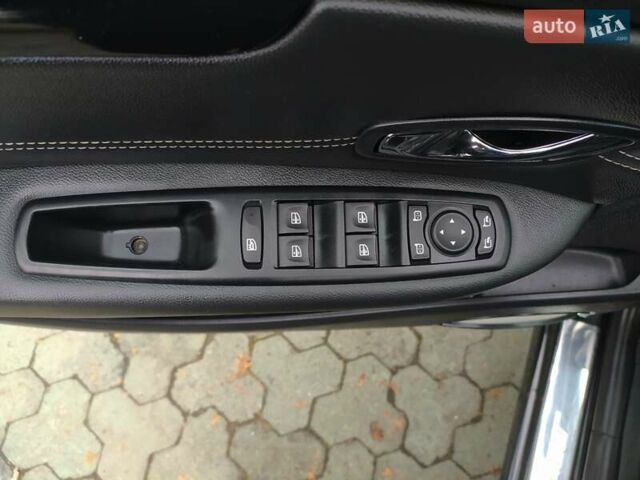 Черный Рено Гранд Сценик, объемом двигателя 1.6 л и пробегом 202 тыс. км за 9999 $, фото 19 на Automoto.ua