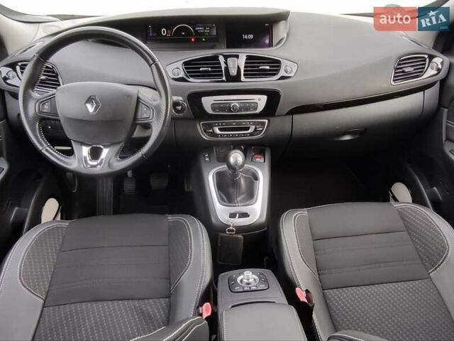 Черный Рено Гранд Сценик, объемом двигателя 2 л и пробегом 229 тыс. км за 11899 $, фото 25 на Automoto.ua