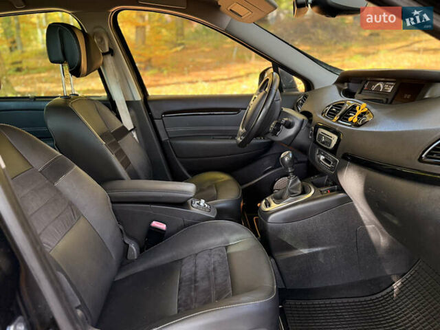 Черный Рено Гранд Сценик, объемом двигателя 1.6 л и пробегом 236 тыс. км за 10500 $, фото 11 на Automoto.ua