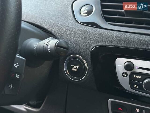 Черный Рено Гранд Сценик, объемом двигателя 1.6 л и пробегом 230 тыс. км за 9900 $, фото 34 на Automoto.ua