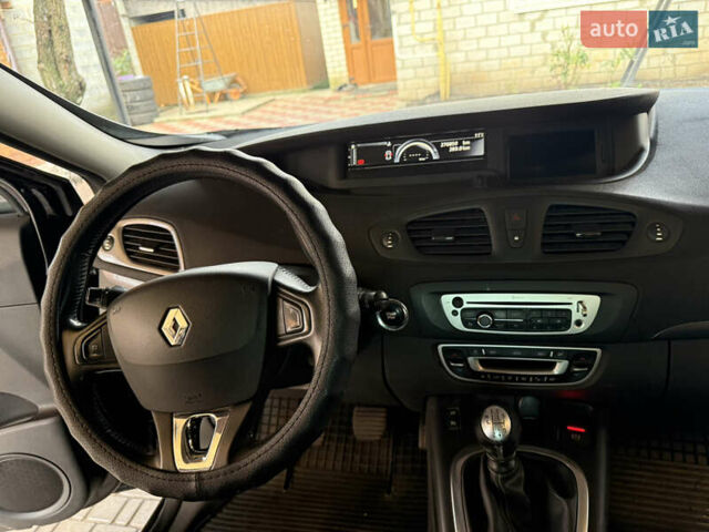 Черный Рено Гранд Сценик, объемом двигателя 1.5 л и пробегом 276 тыс. км за 10000 $, фото 12 на Automoto.ua