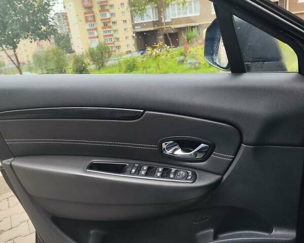 Черный Рено Гранд Сценик, объемом двигателя 1.5 л и пробегом 252 тыс. км за 8800 $, фото 7 на Automoto.ua