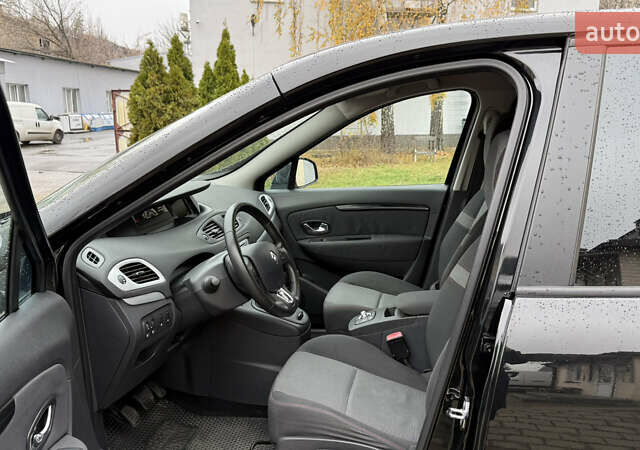 Черный Рено Гранд Сценик, объемом двигателя 1.46 л и пробегом 218 тыс. км за 11700 $, фото 6 на Automoto.ua