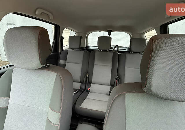 Черный Рено Гранд Сценик, объемом двигателя 1.46 л и пробегом 218 тыс. км за 11700 $, фото 8 на Automoto.ua