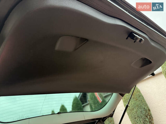 Черный Рено Гранд Сценик, объемом двигателя 1.5 л и пробегом 224 тыс. км за 11400 $, фото 115 на Automoto.ua