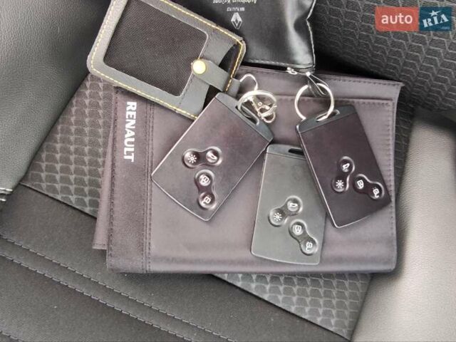 Черный Рено Гранд Сценик, объемом двигателя 2 л и пробегом 229 тыс. км за 11899 $, фото 50 на Automoto.ua