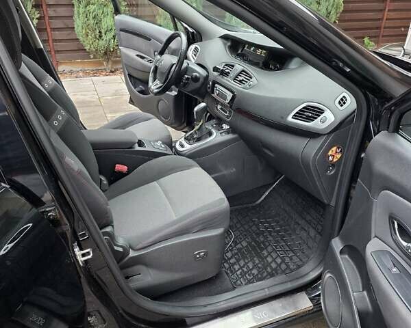 Черный Рено Гранд Сценик, объемом двигателя 1.46 л и пробегом 239 тыс. км за 8700 $, фото 18 на Automoto.ua