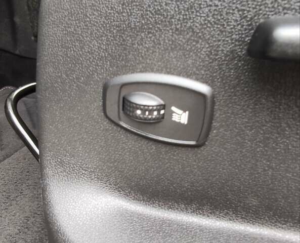 Черный Рено Гранд Сценик, объемом двигателя 2 л и пробегом 229 тыс. км за 11899 $, фото 30 на Automoto.ua