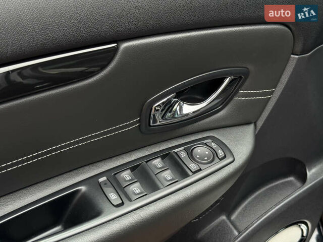 Черный Рено Гранд Сценик, объемом двигателя 1.5 л и пробегом 224 тыс. км за 11400 $, фото 83 на Automoto.ua