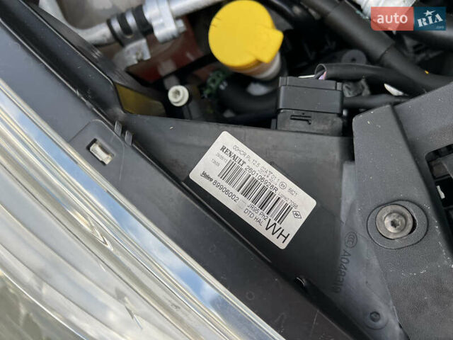 Чорний Рено Гранд Сценік, об'ємом двигуна 1.5 л та пробігом 225 тис. км за 10799 $, фото 77 на Automoto.ua
