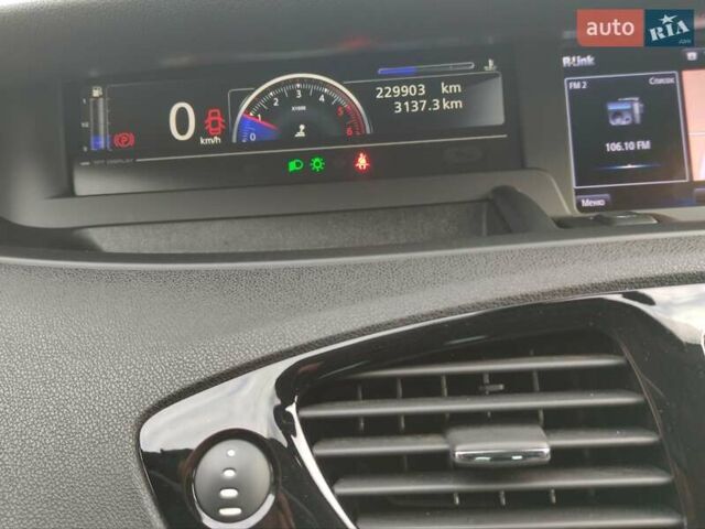 Черный Рено Гранд Сценик, объемом двигателя 2 л и пробегом 229 тыс. км за 11899 $, фото 26 на Automoto.ua