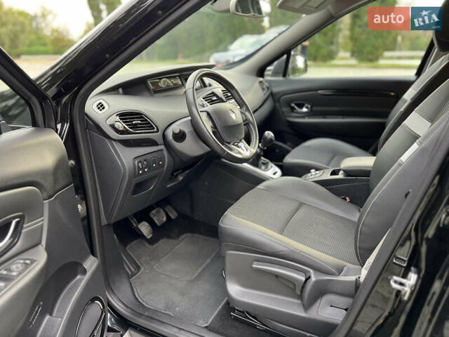 Чорний Рено Гранд Сценік, об'ємом двигуна 1.5 л та пробігом 225 тис. км за 10799 $, фото 34 на Automoto.ua