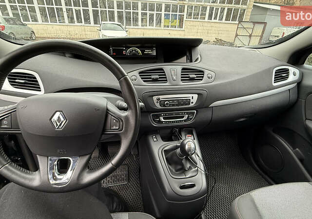 Черный Рено Гранд Сценик, объемом двигателя 1.46 л и пробегом 218 тыс. км за 11700 $, фото 20 на Automoto.ua