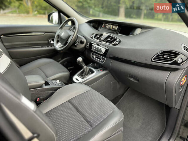 Чорний Рено Гранд Сценік, об'ємом двигуна 1.5 л та пробігом 225 тис. км за 10799 $, фото 54 на Automoto.ua