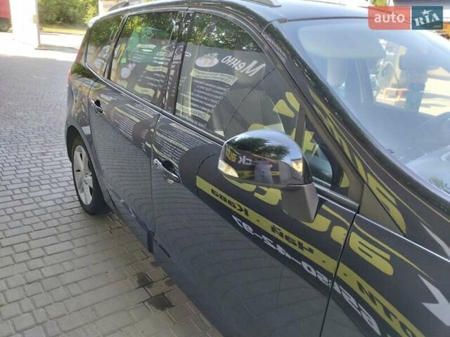 Черный Рено Гранд Сценик, объемом двигателя 1.46 л и пробегом 230 тыс. км за 9800 $, фото 12 на Automoto.ua