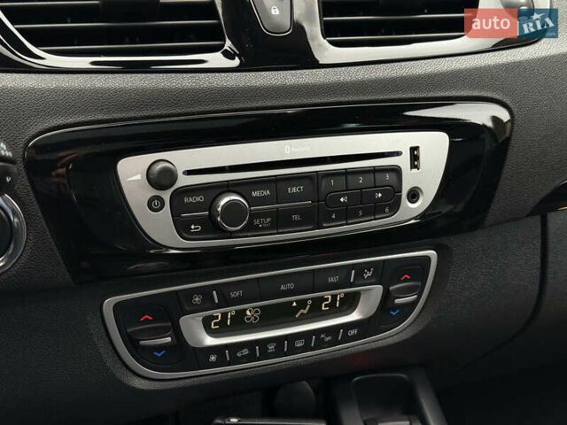 Черный Рено Гранд Сценик, объемом двигателя 1.5 л и пробегом 224 тыс. км за 11400 $, фото 75 на Automoto.ua