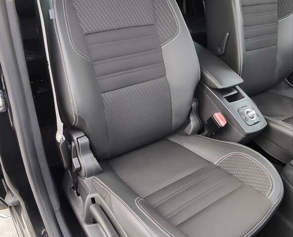 Черный Рено Гранд Сценик, объемом двигателя 2 л и пробегом 229 тыс. км за 11899 $, фото 34 на Automoto.ua