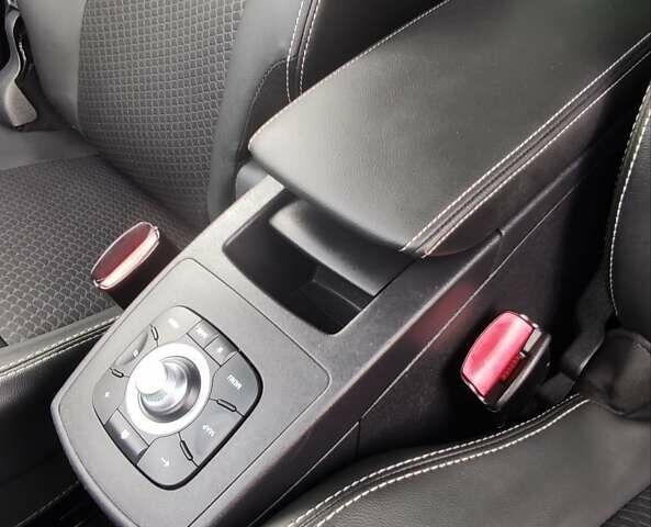 Черный Рено Гранд Сценик, объемом двигателя 2 л и пробегом 229 тыс. км за 11899 $, фото 29 на Automoto.ua