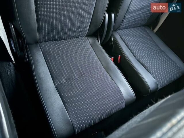 Черный Рено Гранд Сценик, объемом двигателя 1.6 л и пробегом 230 тыс. км за 9900 $, фото 63 на Automoto.ua