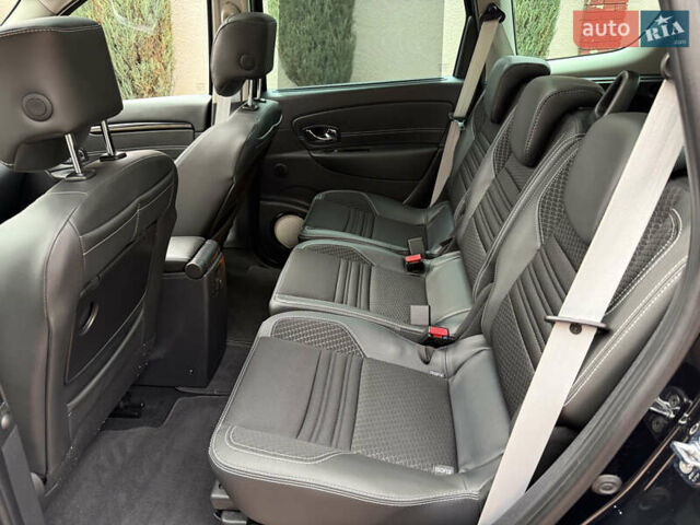 Черный Рено Гранд Сценик, объемом двигателя 1.5 л и пробегом 224 тыс. км за 11400 $, фото 85 на Automoto.ua